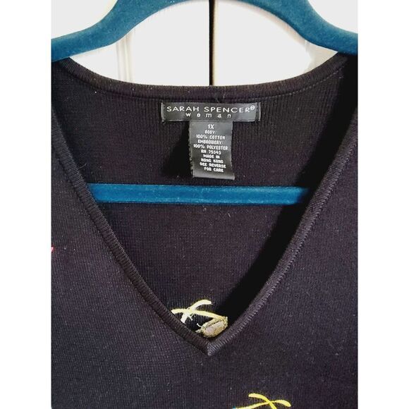 Sarah Spencer Woman 1X Womans Sweater Black Short Sleeve Knit V-Neck Embroidered - Picture 4 of 7